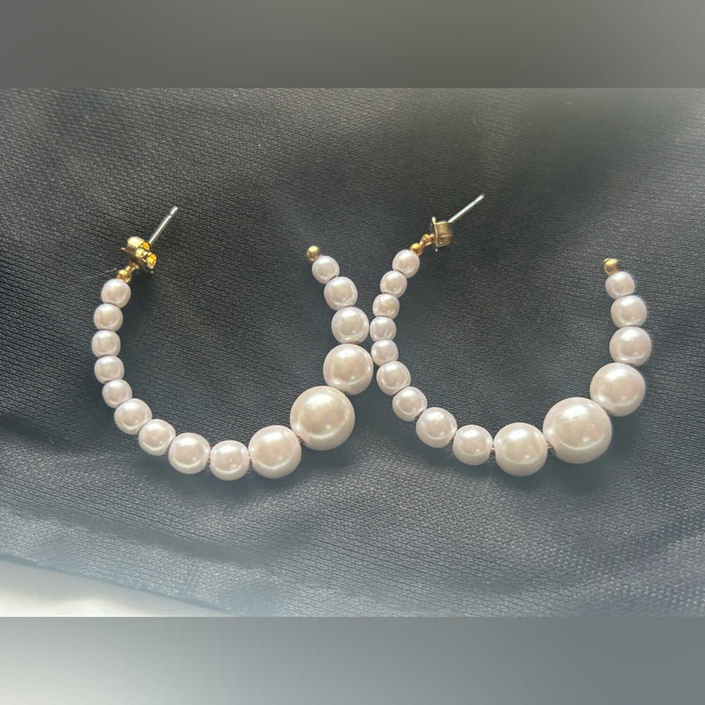 Chunky Gold Tone Faux Pearl Hoop Earrings - Picture 7 of 7